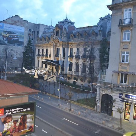 Victoria Plaza Two Bdr Apt Appartamento Bucarest Esterno foto