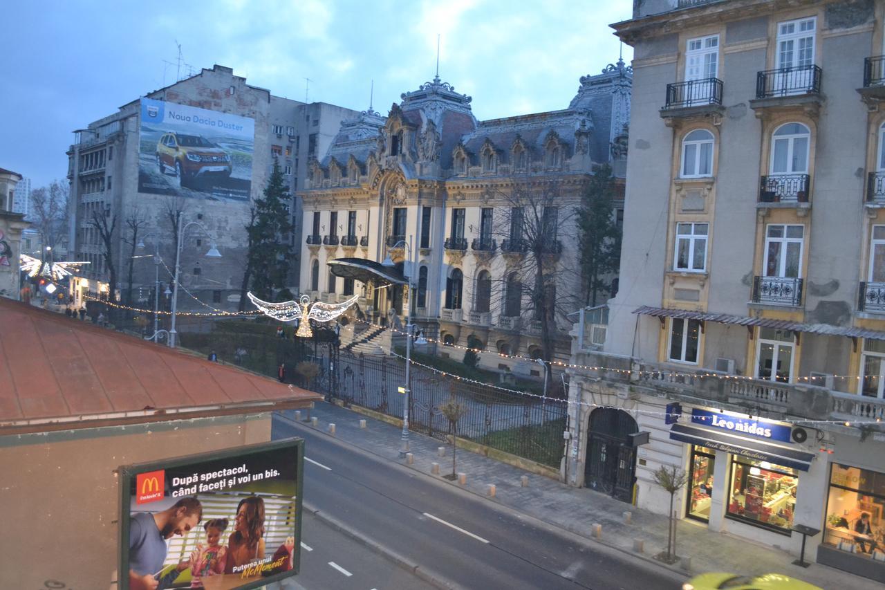 Victoria Plaza Two Bdr Apt Appartamento Bucarest Esterno foto